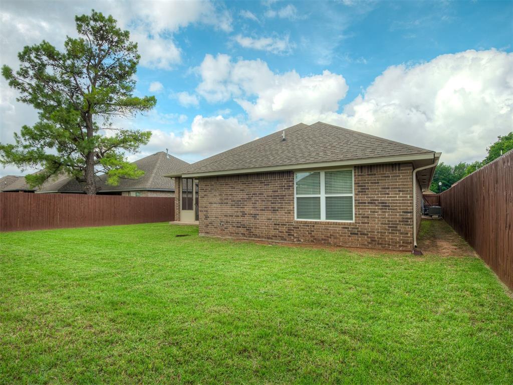 2204 Cale Cove