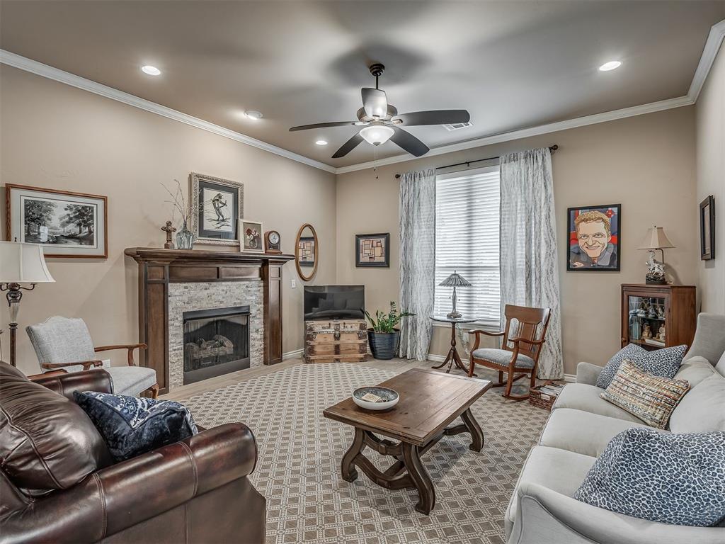 2204 Cale Cove
