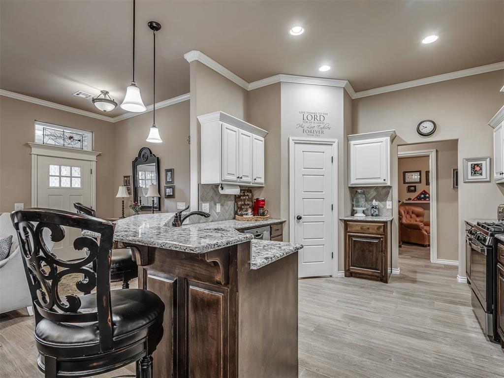 2204 Cale Cove