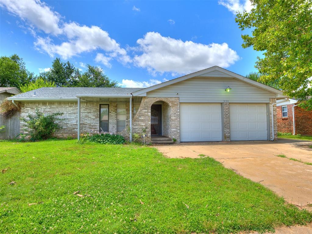 900 Meadowridge Drive