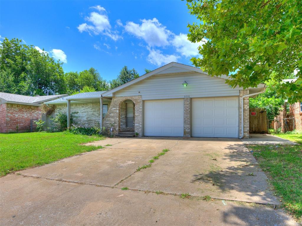 900 Meadowridge Drive