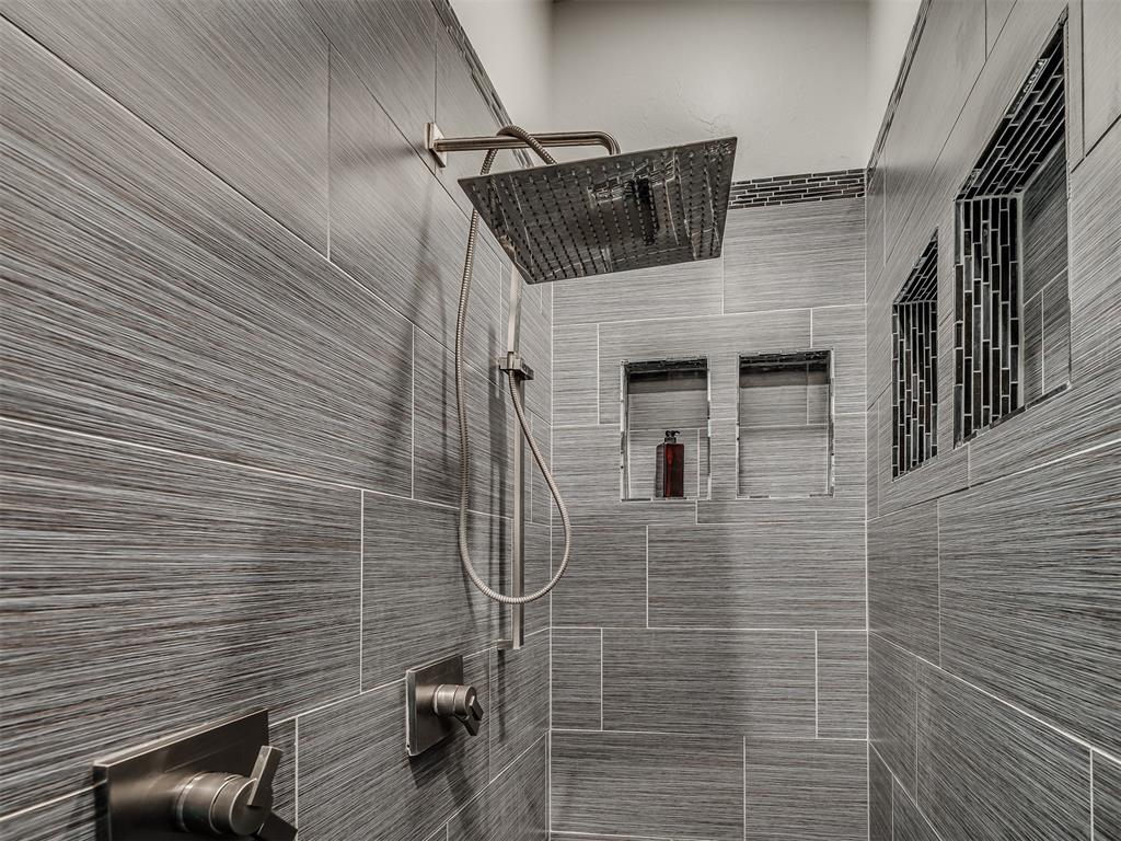 3604 Valley Creek Circle