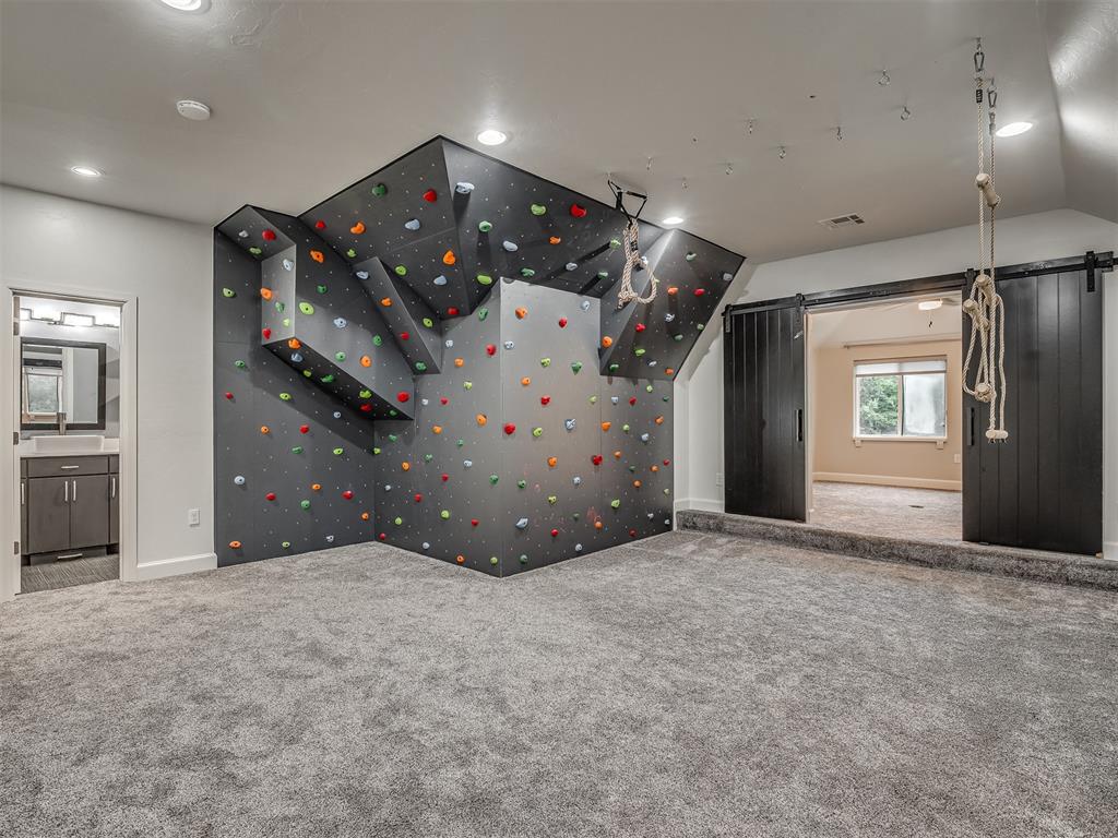 3604 Valley Creek Circle