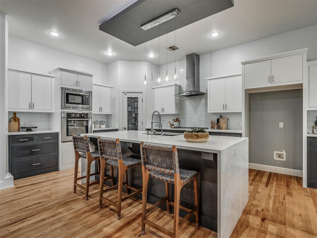 3604 Valley Creek Circle