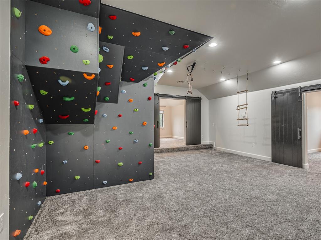 3604 Valley Creek Circle