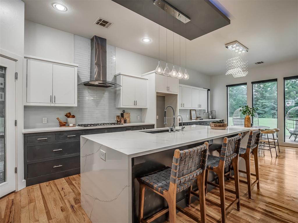 3604 Valley Creek Circle