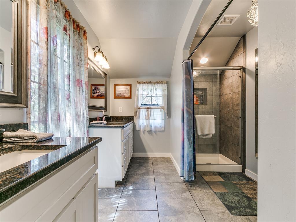 4500 Valley View Lane