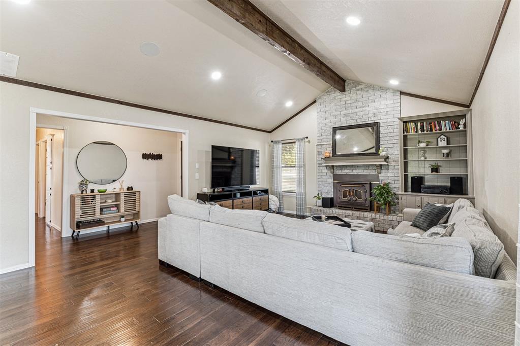 15996 Rolling Hills Road