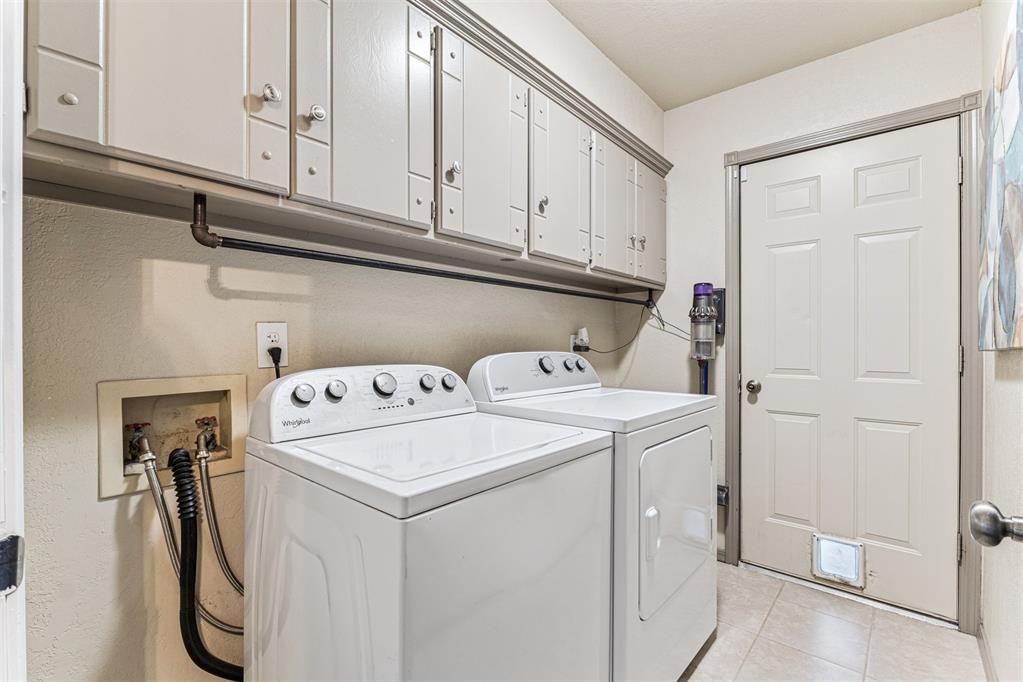 15996 Rolling Hills Road