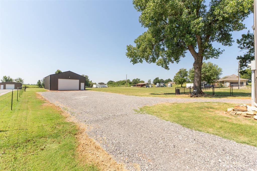 15996 Rolling Hills Road