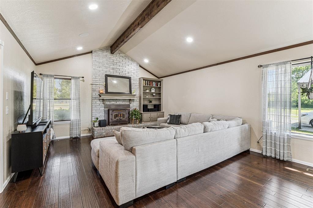 15996 Rolling Hills Road