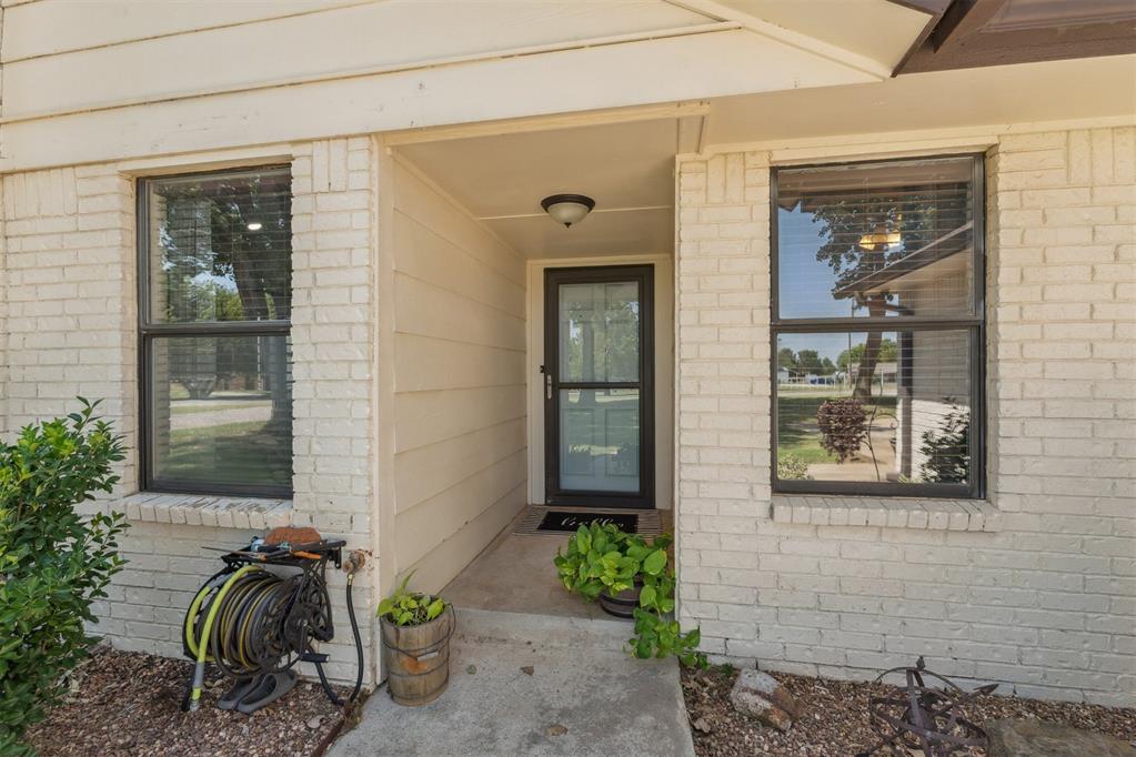 15996 Rolling Hills Road