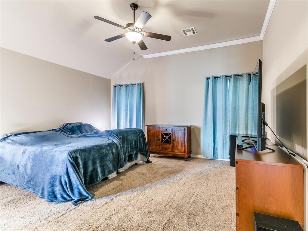913 Laurel Creek Drive