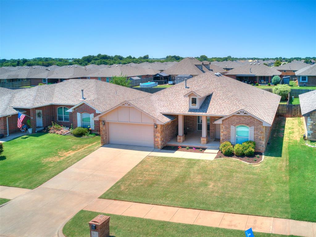913 Laurel Creek Drive