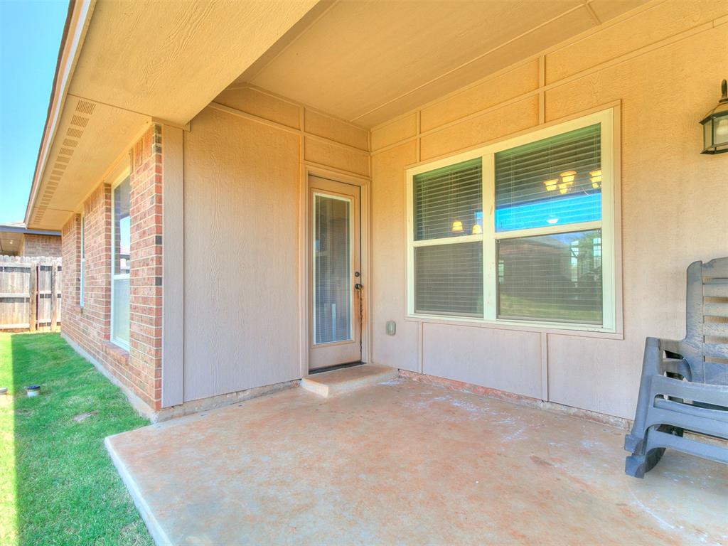 913 Laurel Creek Drive