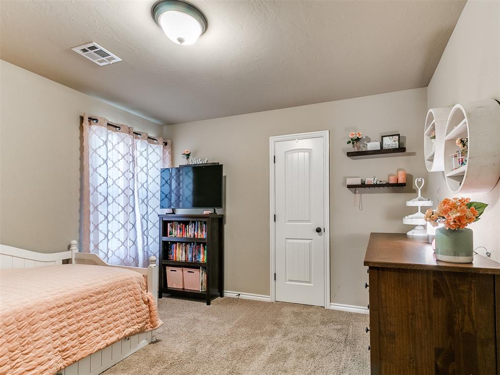 913 Laurel Creek Drive