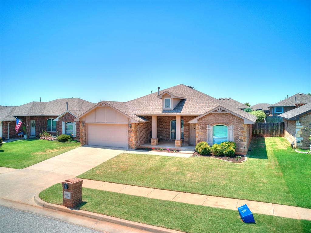 913 Laurel Creek Drive