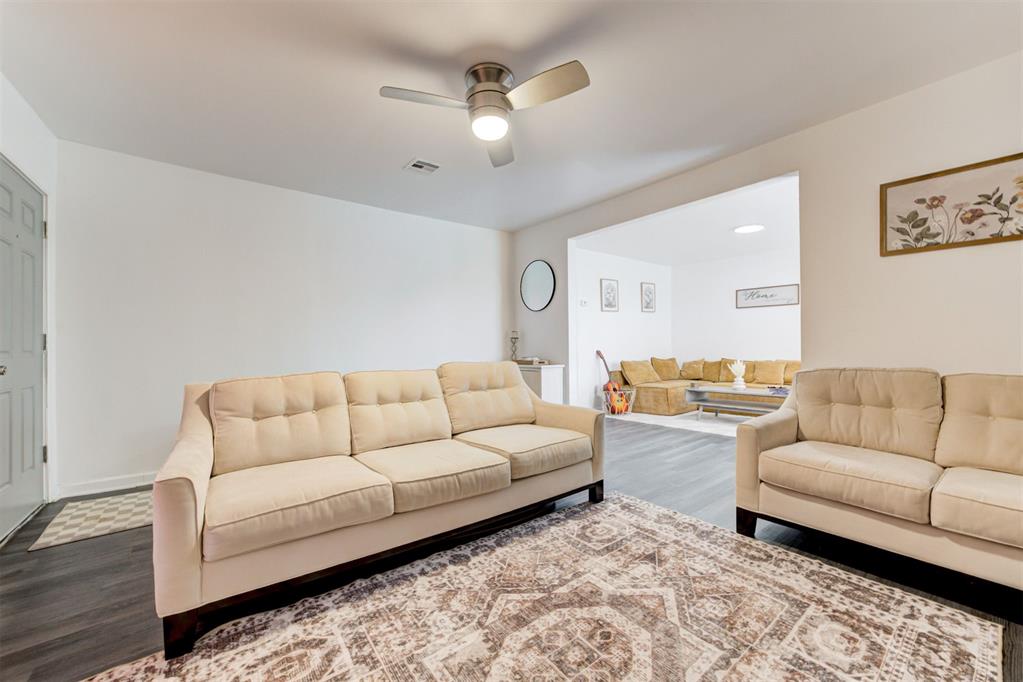 913 NE 28th Street