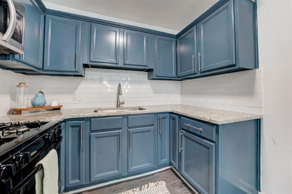 913 NE 28th Street