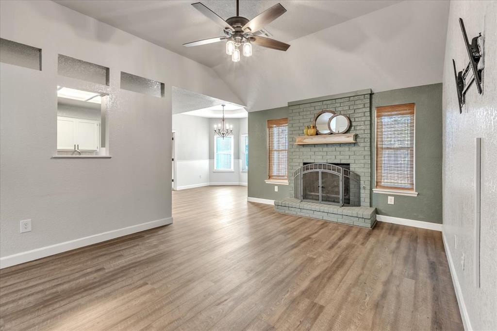 617 W Golden Eagle Drive