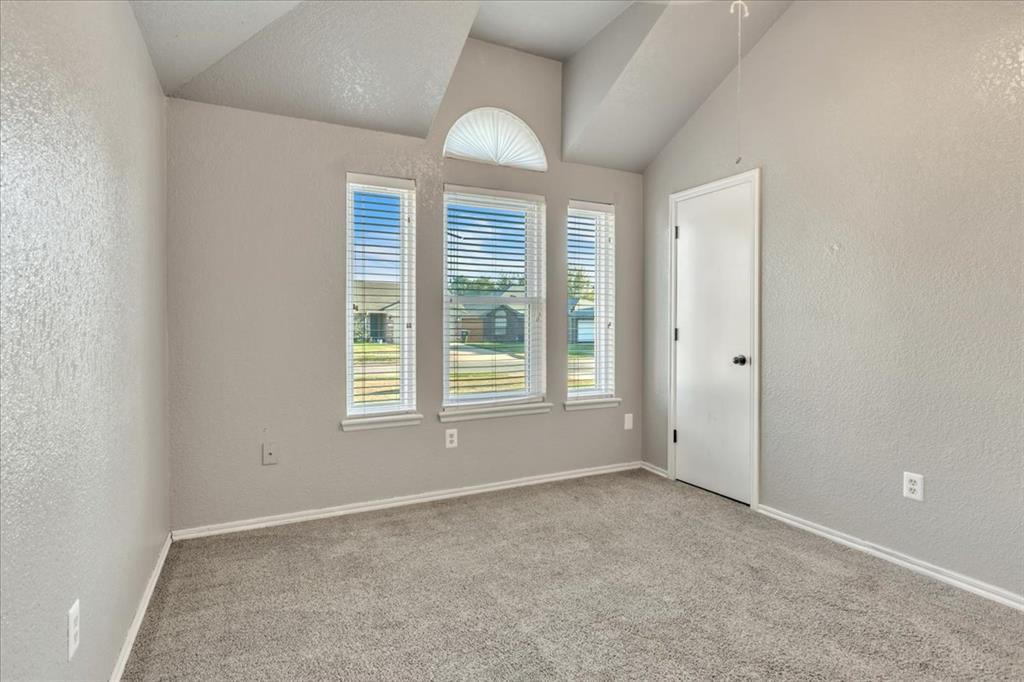 617 W Golden Eagle Drive