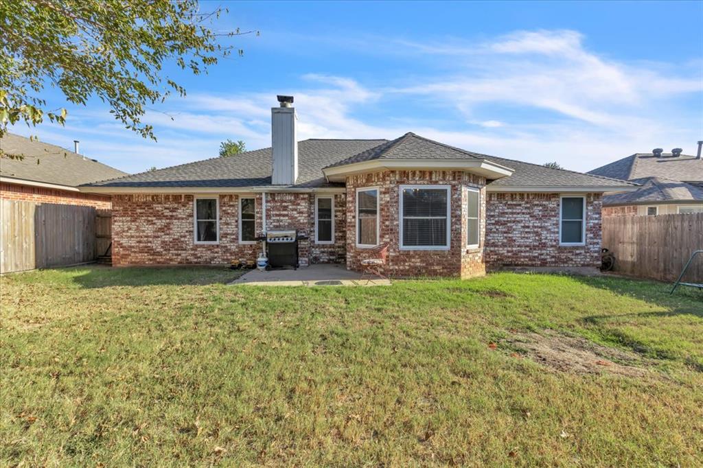 617 W Golden Eagle Drive