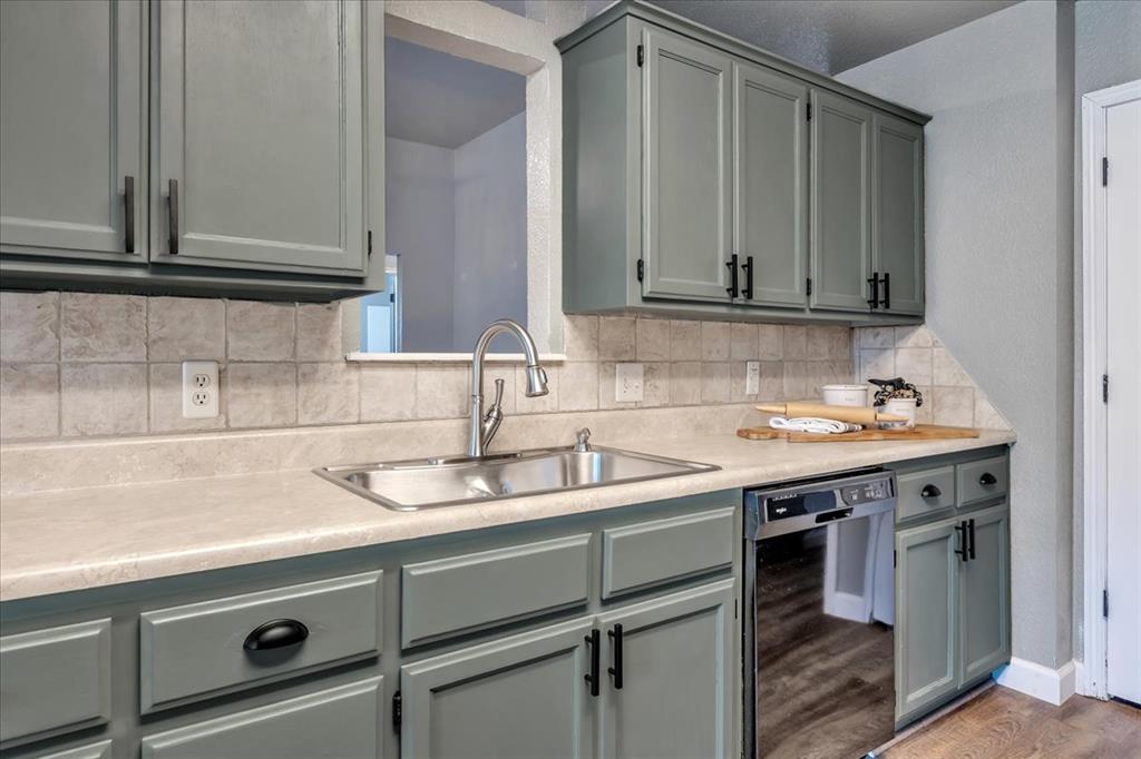 617 W Golden Eagle Drive