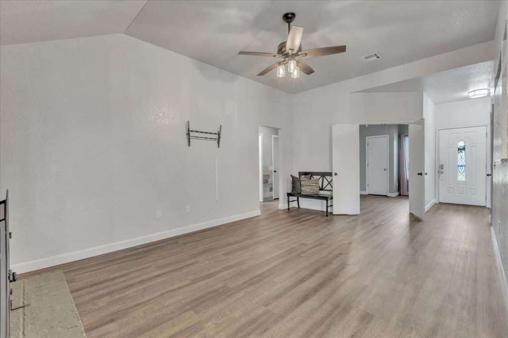 617 W Golden Eagle Drive