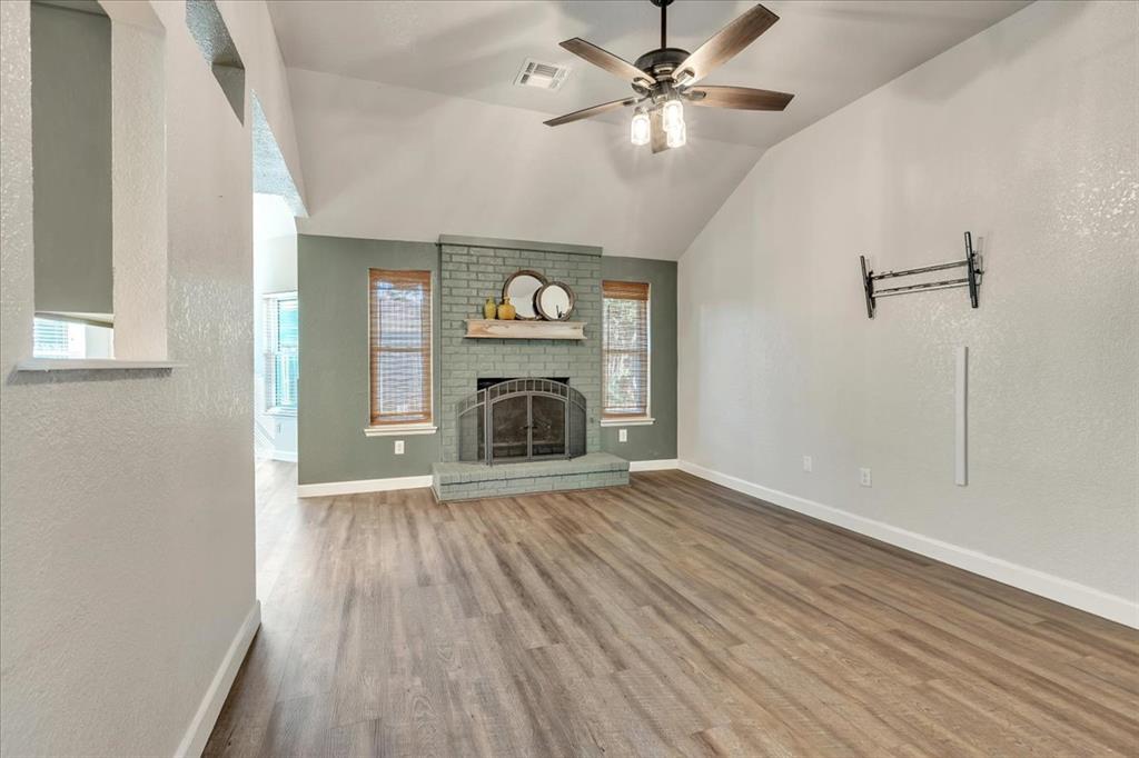 617 W Golden Eagle Drive