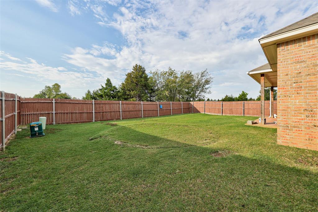 1736 W Zachary Way