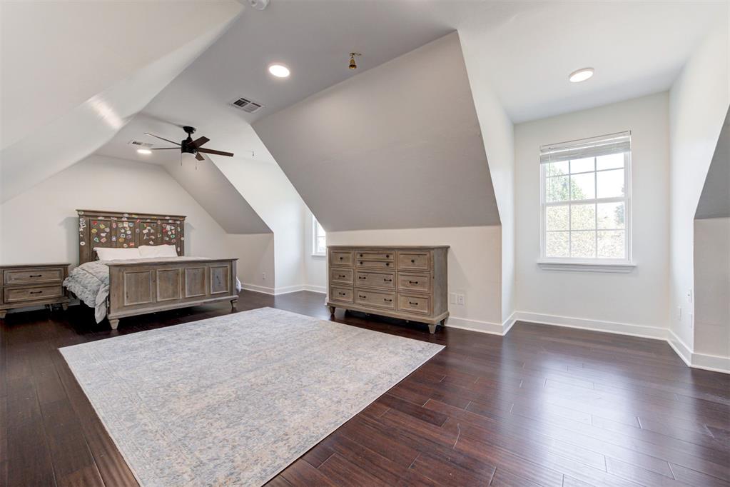 4600 Caliburn Parkway