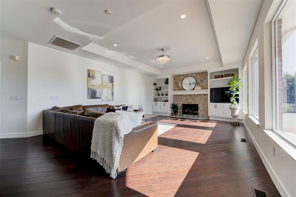 4600 Caliburn Parkway