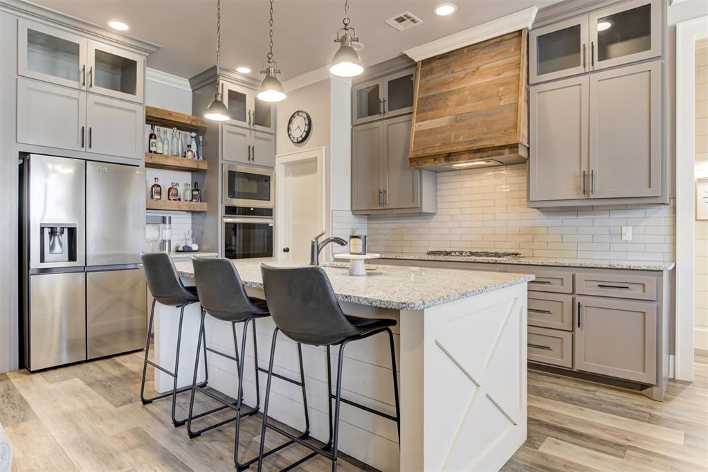 11124 Fairways Avenue