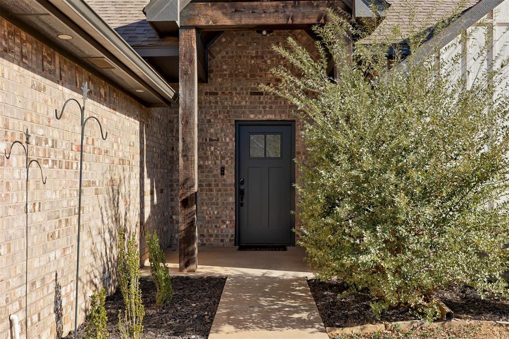 11124 Fairways Avenue