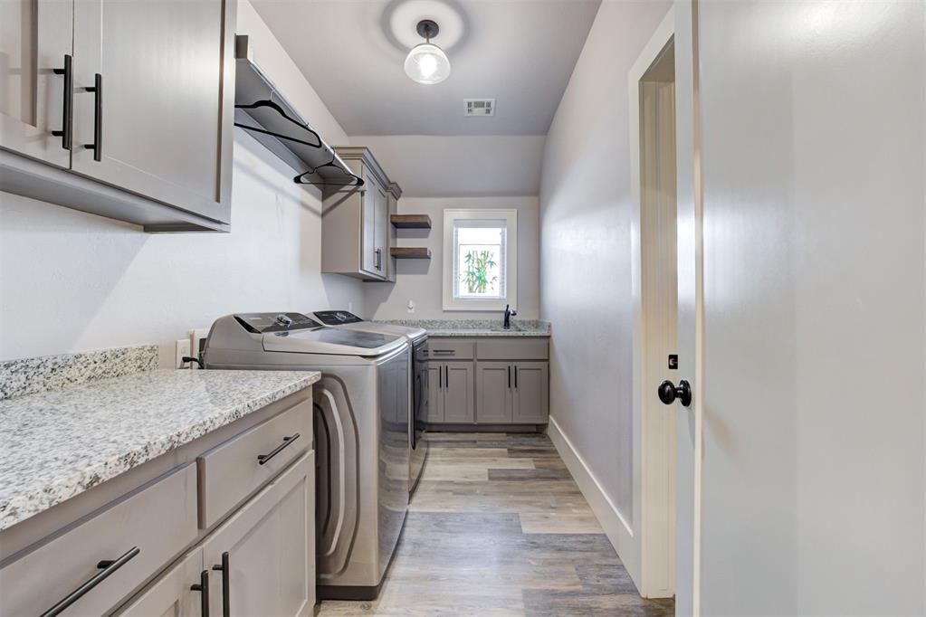 11124 Fairways Avenue