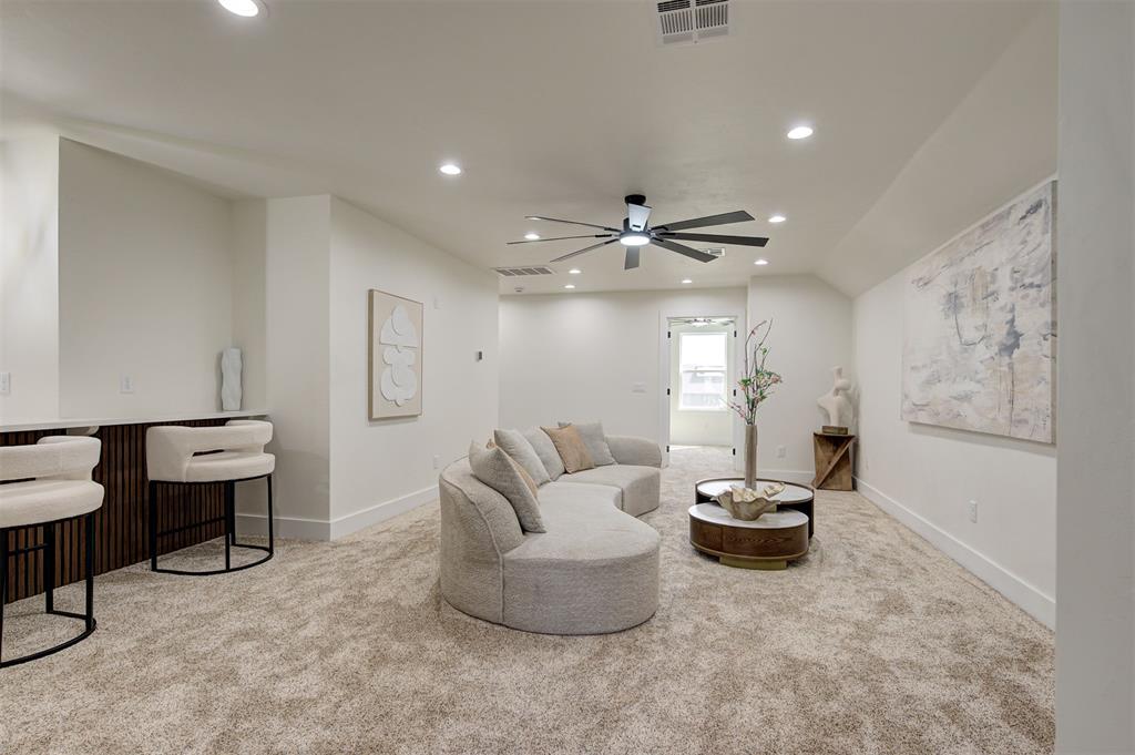 7331 NE Hawk Drive