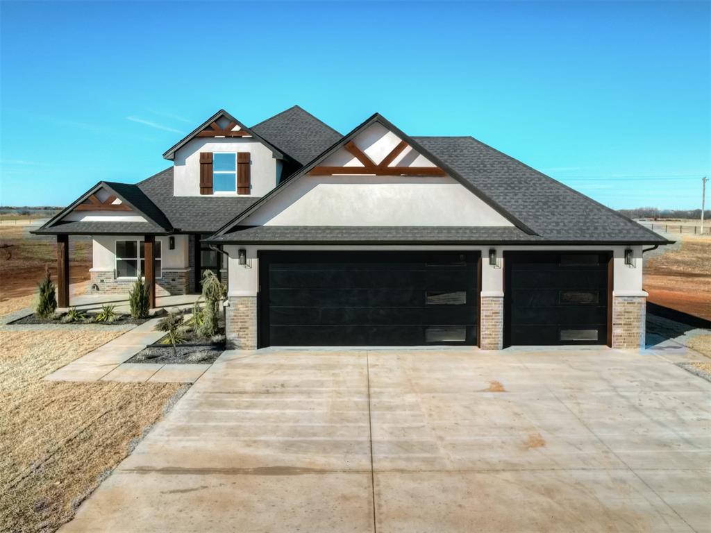 7331 NE Hawk Drive