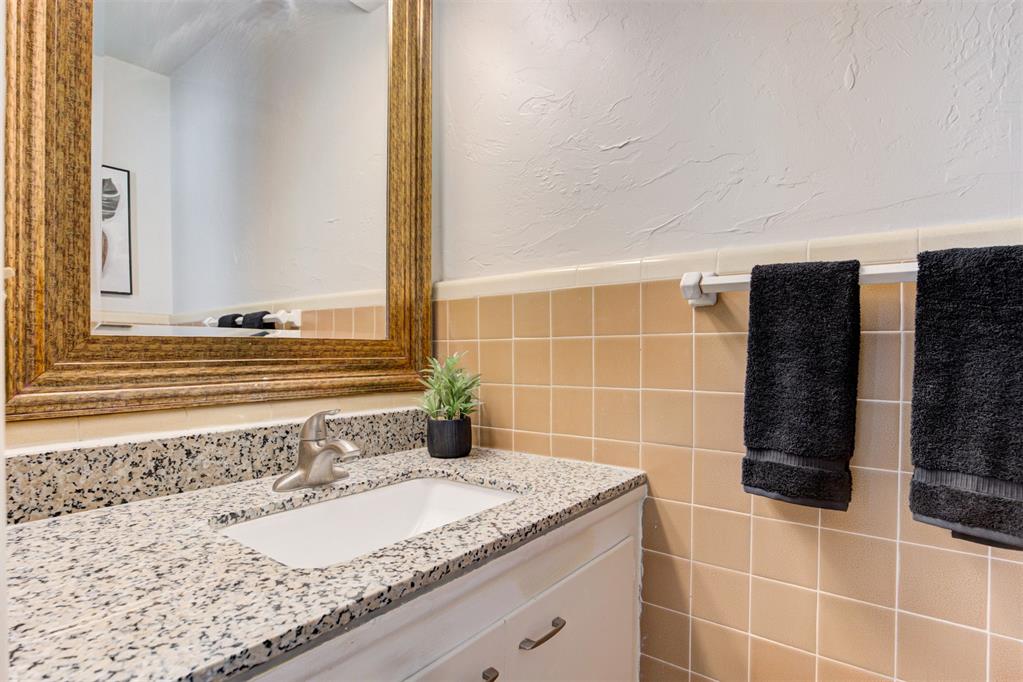 4405 NW 43rd Street