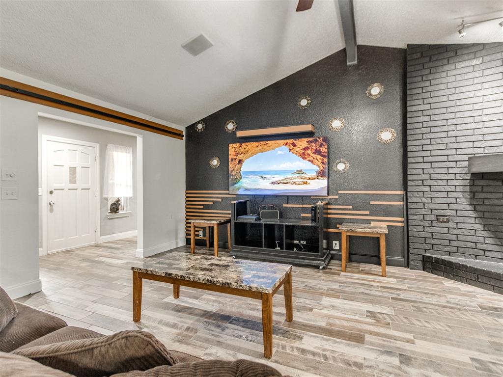 2717 Rolling Hills Terrace