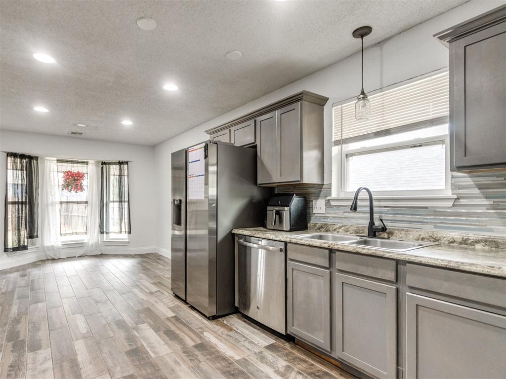 2717 Rolling Hills Terrace