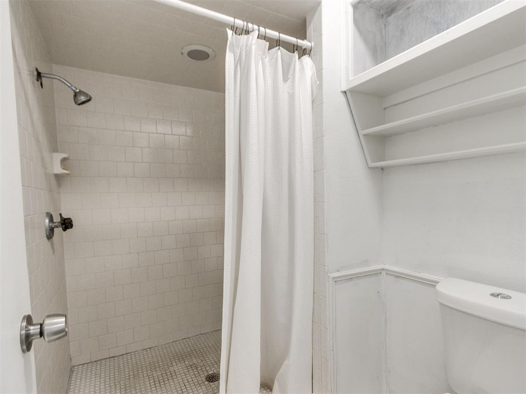 2717 Rolling Hills Terrace