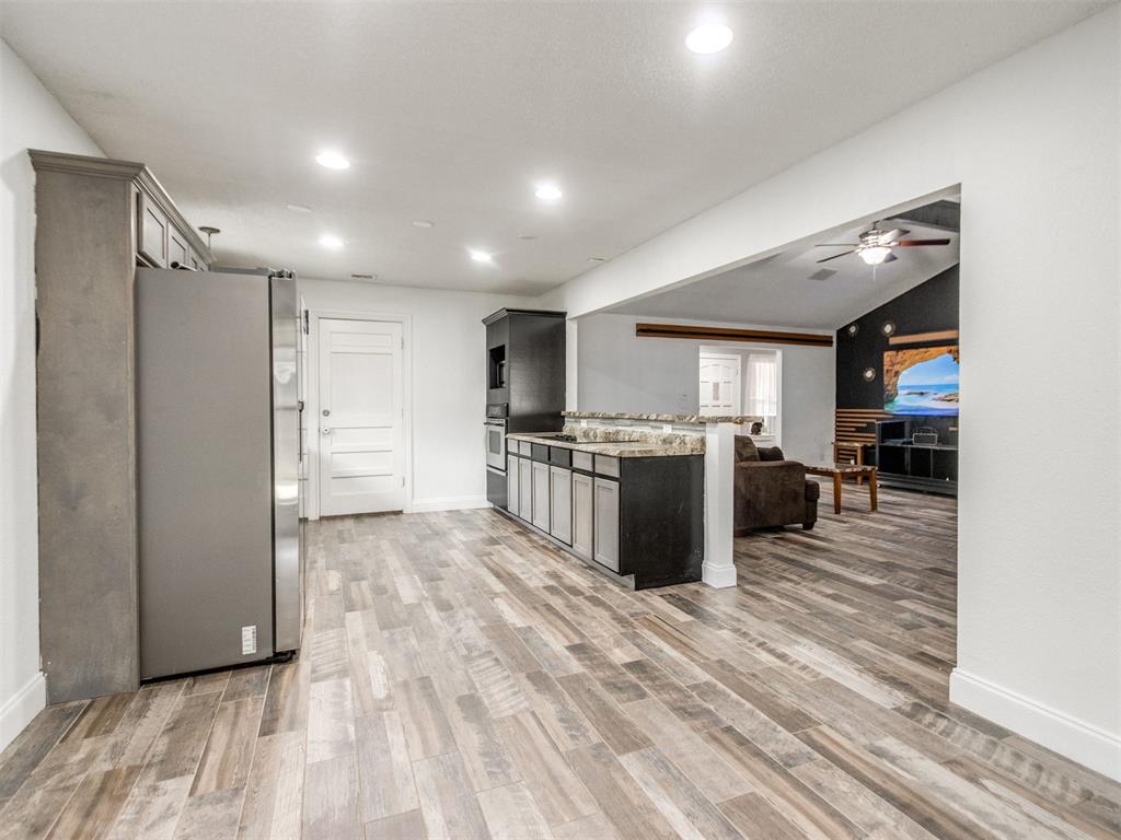 2717 Rolling Hills Terrace
