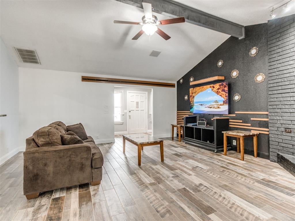 2717 Rolling Hills Terrace