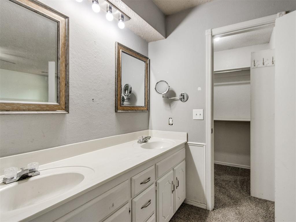 2717 Rolling Hills Terrace