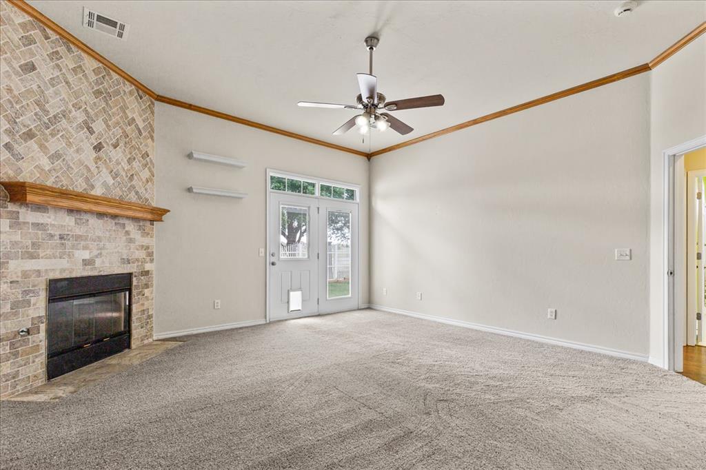 15400 Monarch Lane