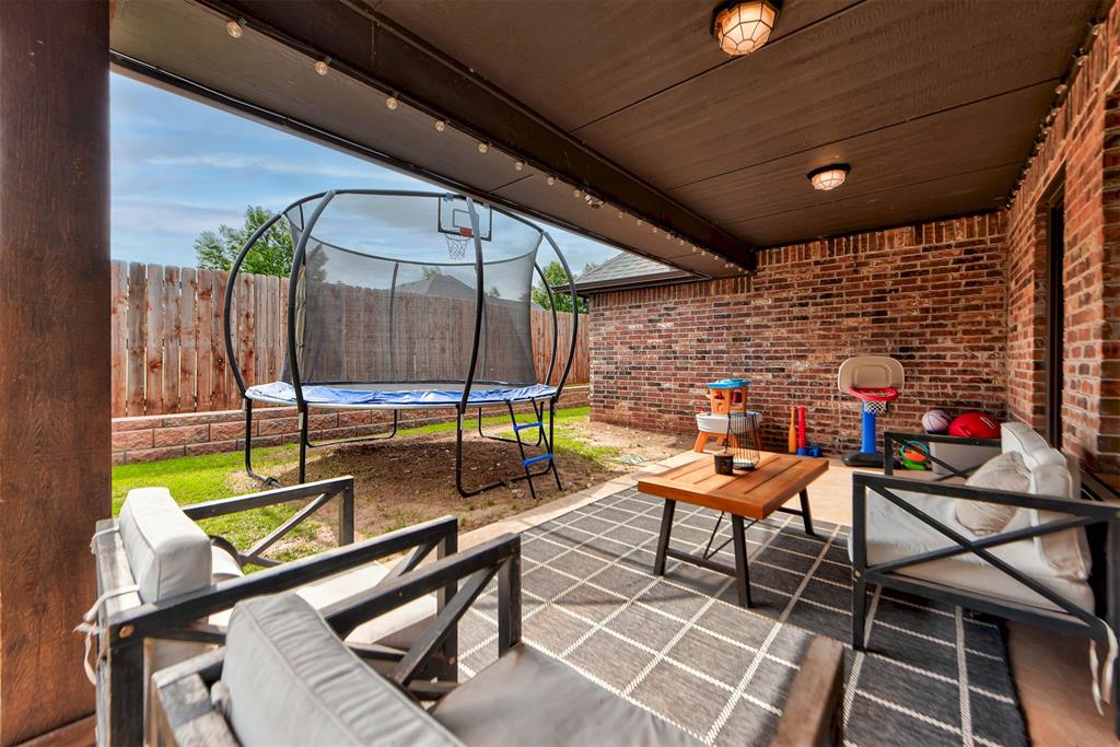 1211 Crimson Creek Circle
