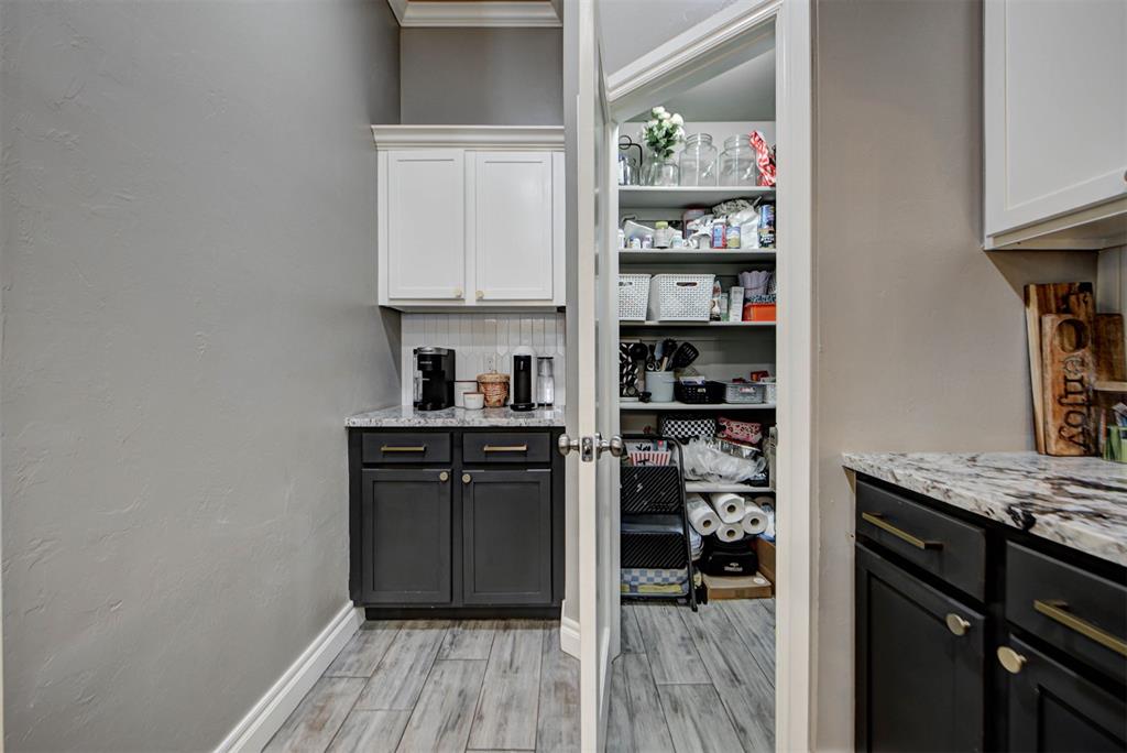 1211 Crimson Creek Circle
