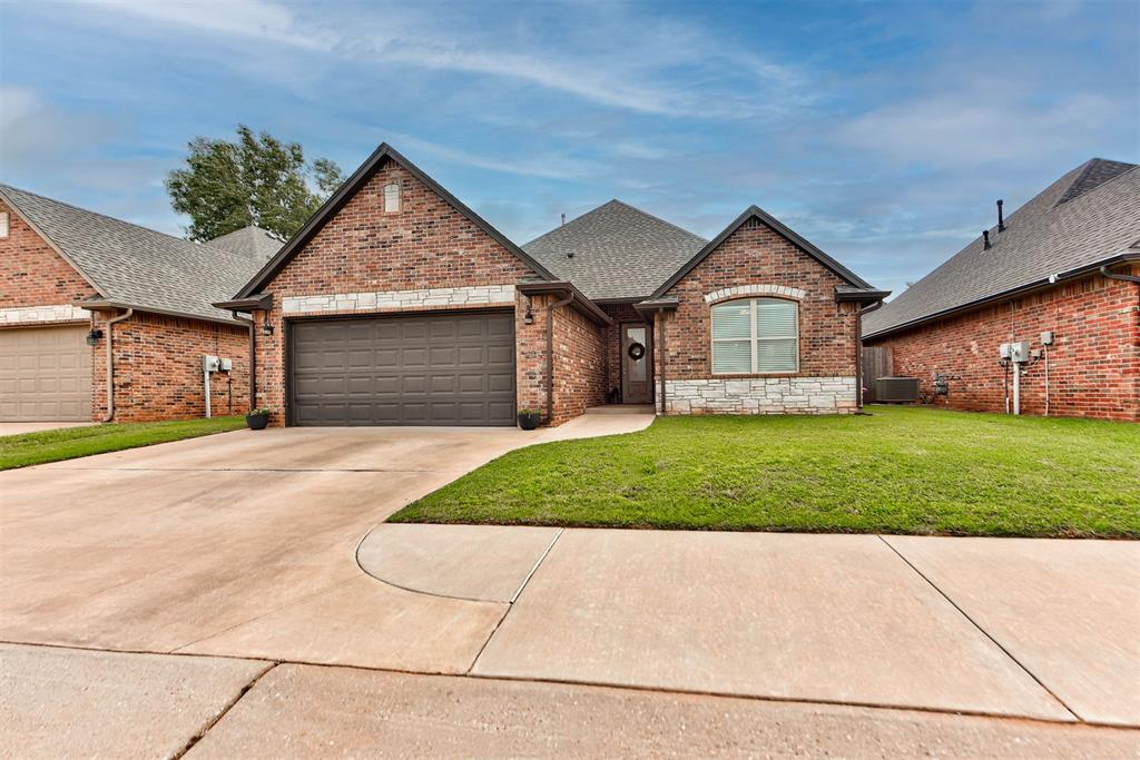 1211 Crimson Creek Circle