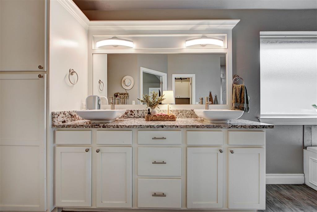 1211 Crimson Creek Circle