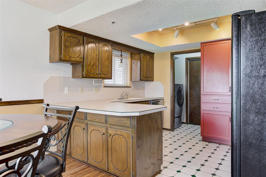 1341 Oswego Drive